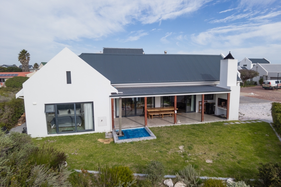 4 Bedroom Property for Sale in Yzerfontein Western Cape